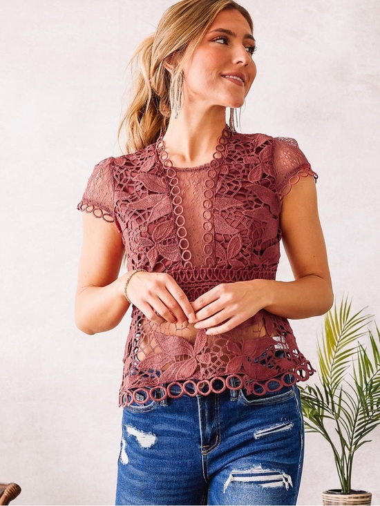 Haute Monde Tops - Haute Monde crochet floral lace top